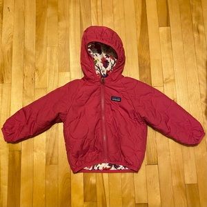 Down-filled Patagonia puffer jacket, reversible.